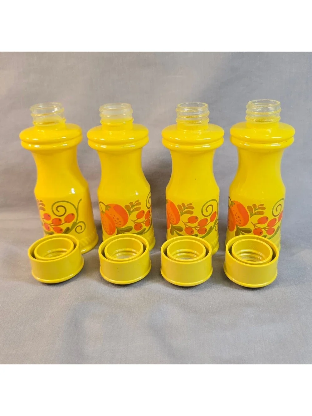Vtg Avon Salt & Pepper Shakers Pennsylvania Dutch Yellow Orange '70s Retro 5.5